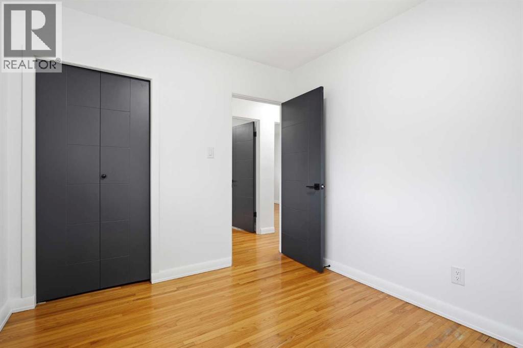 1040 16 Street NE — photo 20
