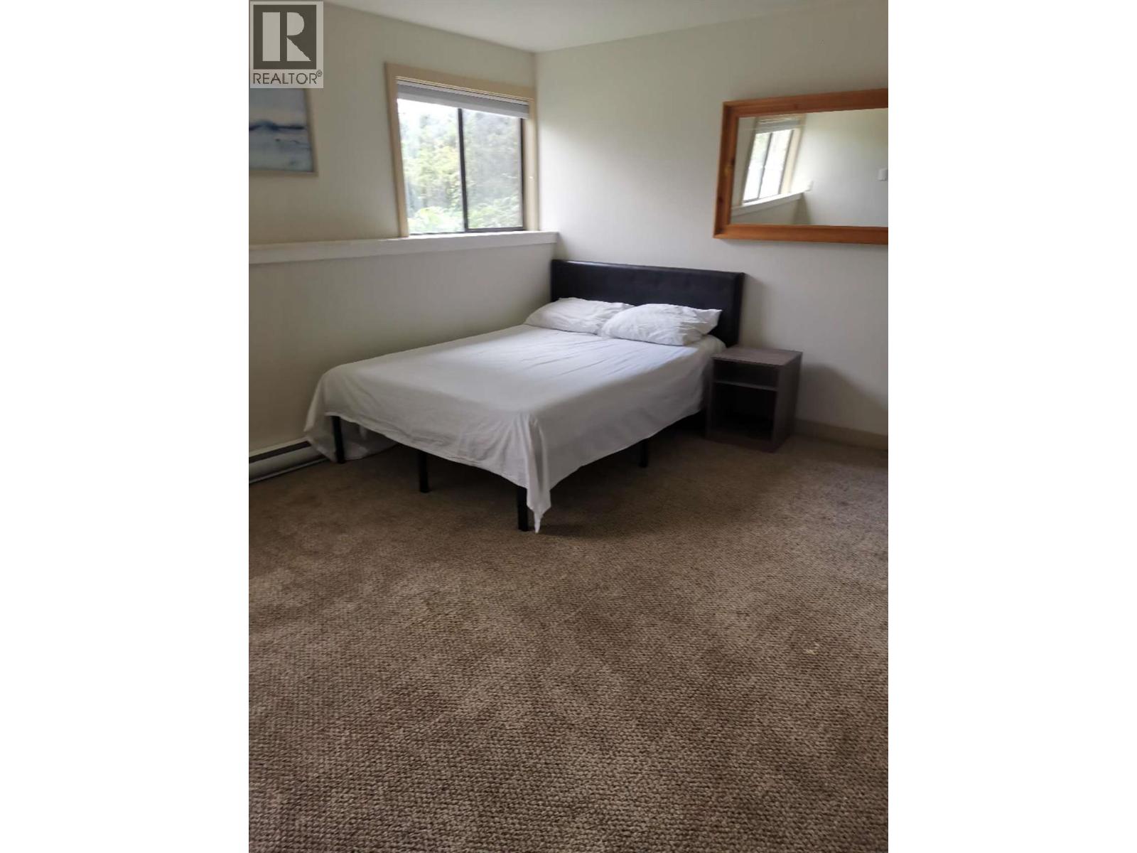 945 LLOYD JONES Drive - 19