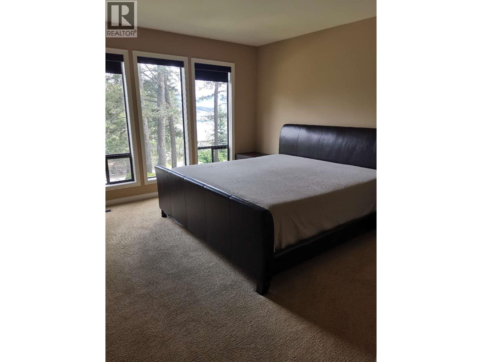 945 LLOYD JONES Drive - 17