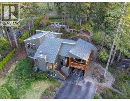  945 LLOYD JONES Drive, West Kelowna