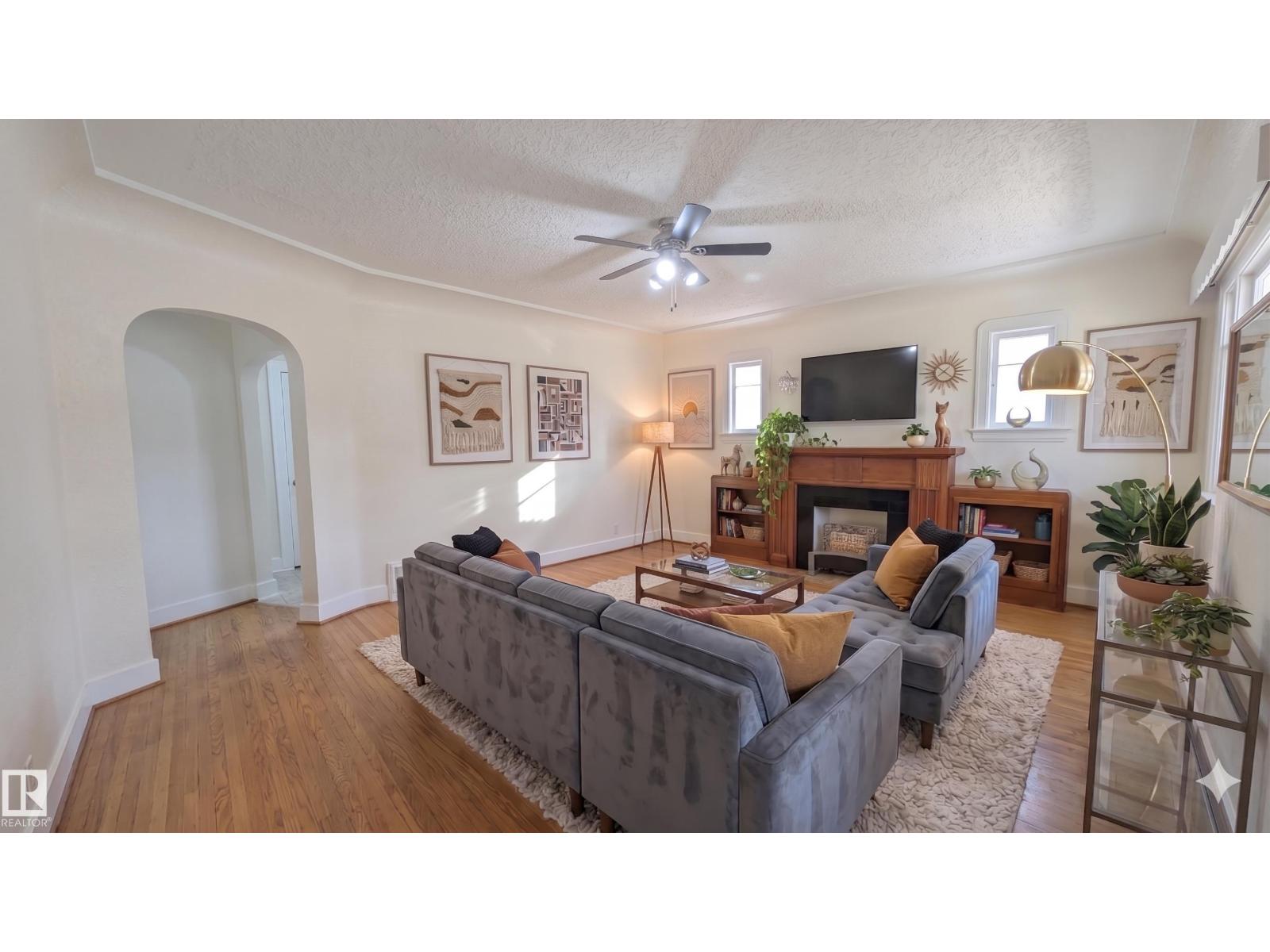 7611 112S AV NW - photo 3