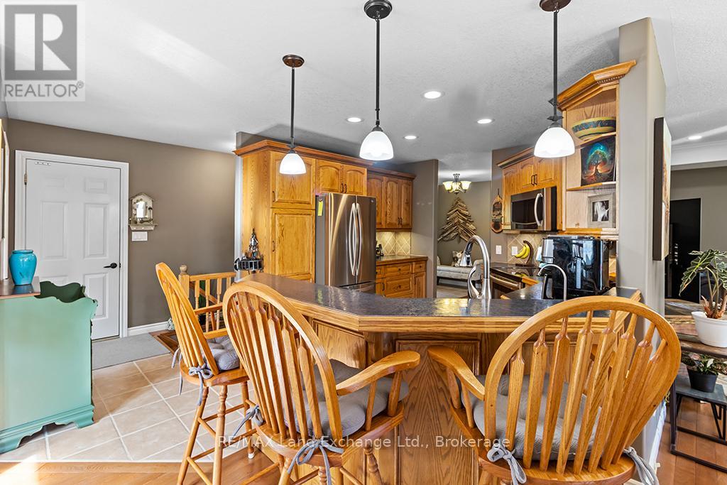 478 BLUEWATER DRIVE - 10