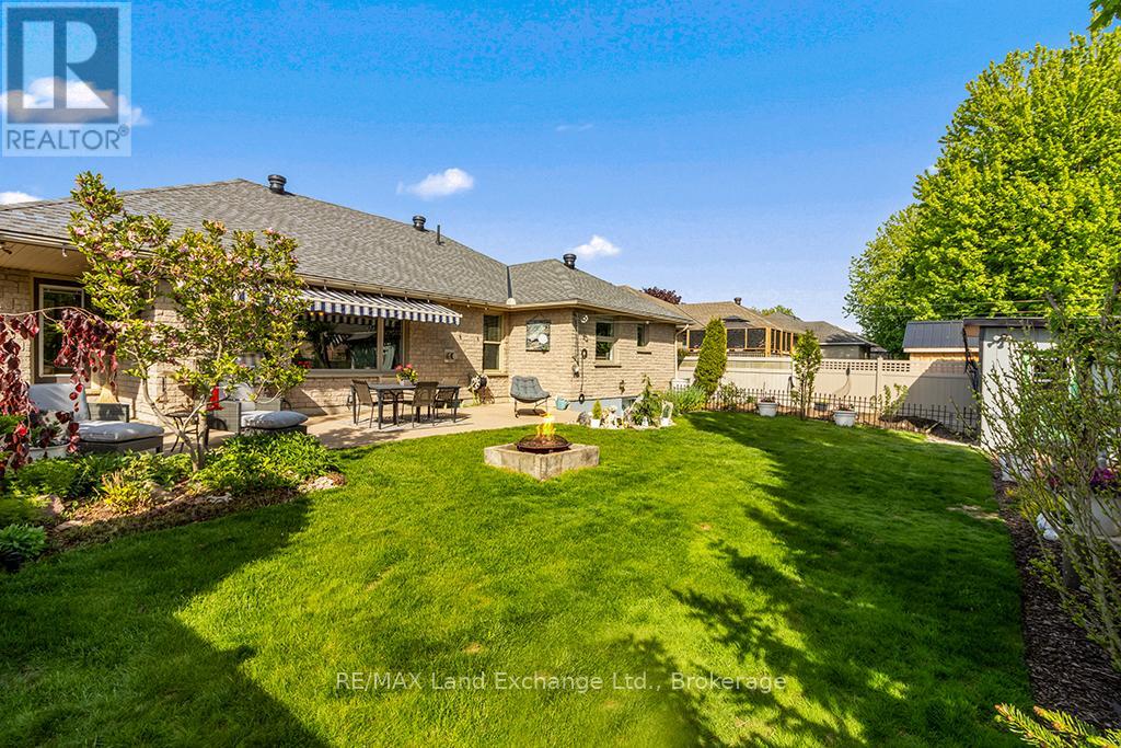 478 BLUEWATER DRIVE - 38