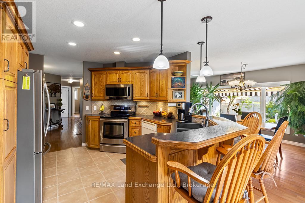 478 BLUEWATER DRIVE - 4