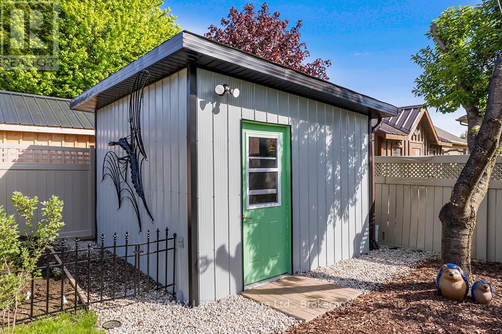 478 BLUEWATER DRIVE - 40