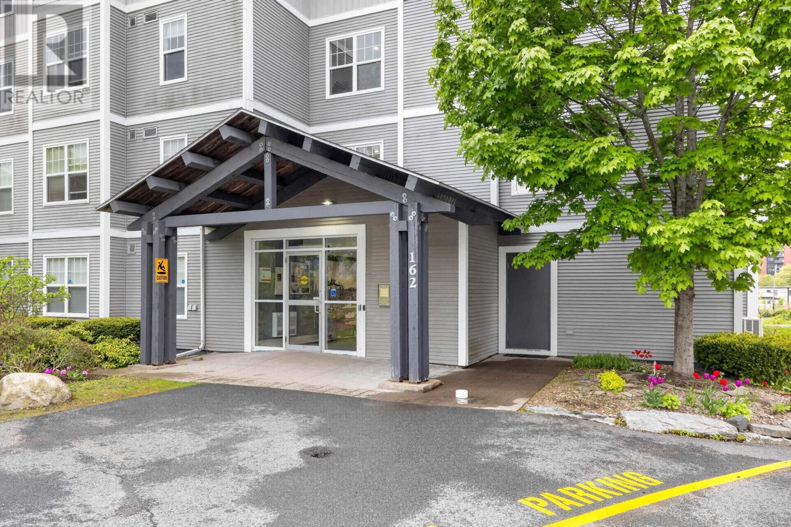 #105 -162 Ochterloney Street - 36