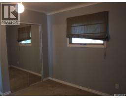 325 3rd Avenue E, Leader, SK S0N1H0 Photo 12