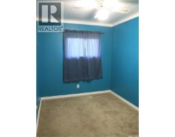 325 3rd Avenue E, Leader, SK S0N1H0 Photo 14