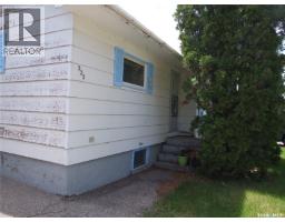 325 3rd Avenue E, Leader, SK S0N1H0 Photo 32
