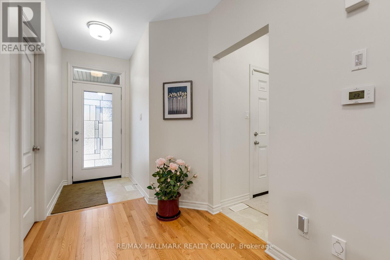 66 KAYENTA STREET W - 4
