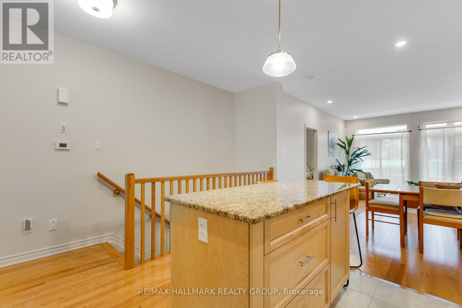 66 KAYENTA STREET W - 9