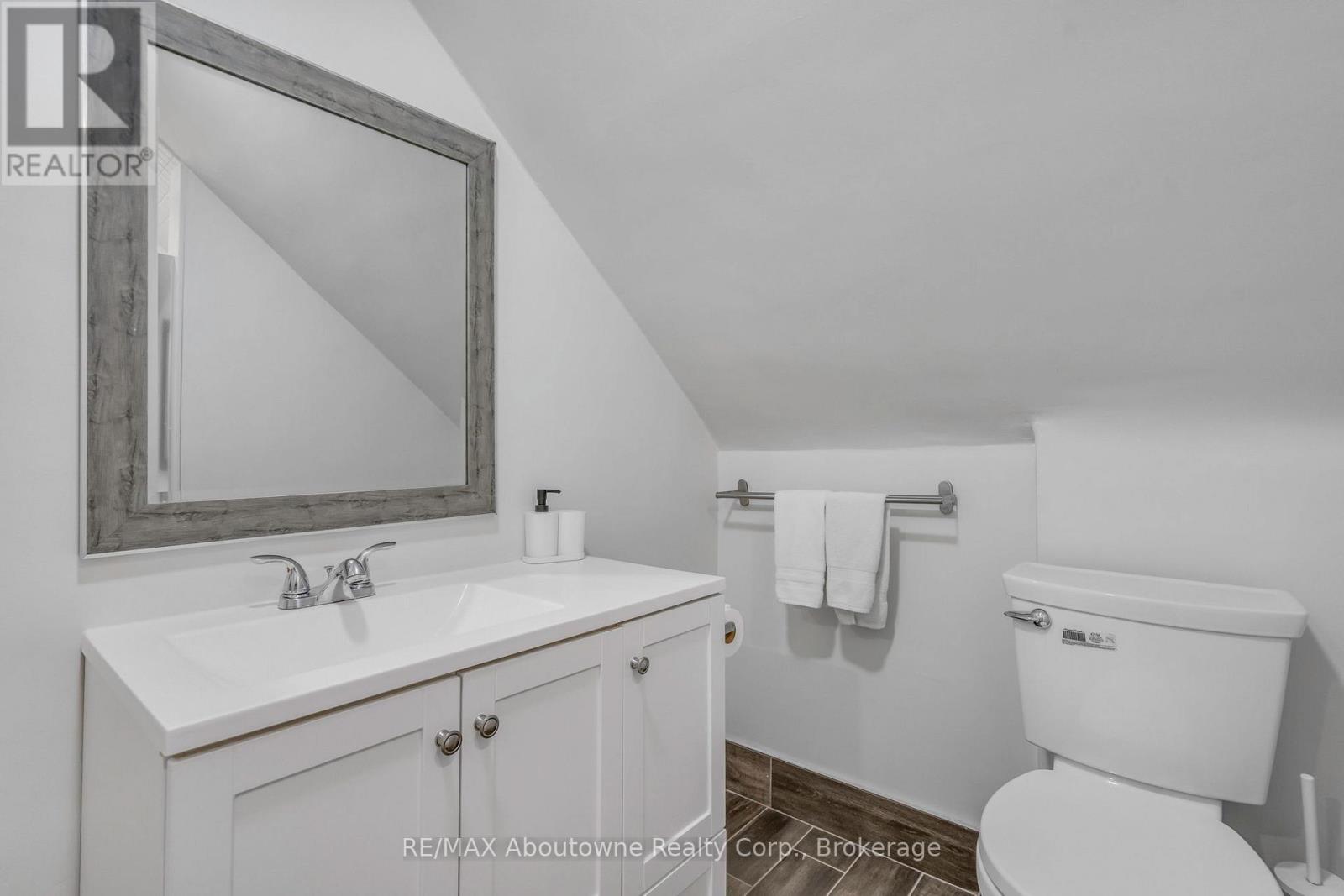 5111 KITCHENER STREET - 20