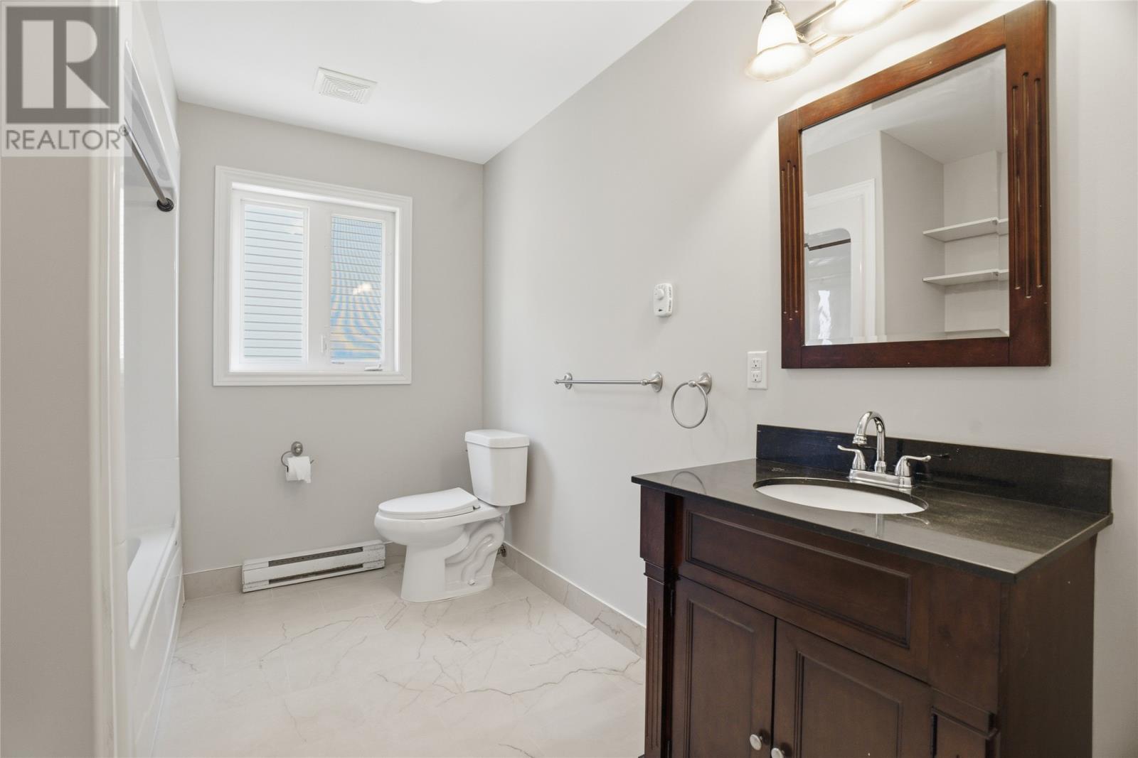 6 Tolt Road - 15