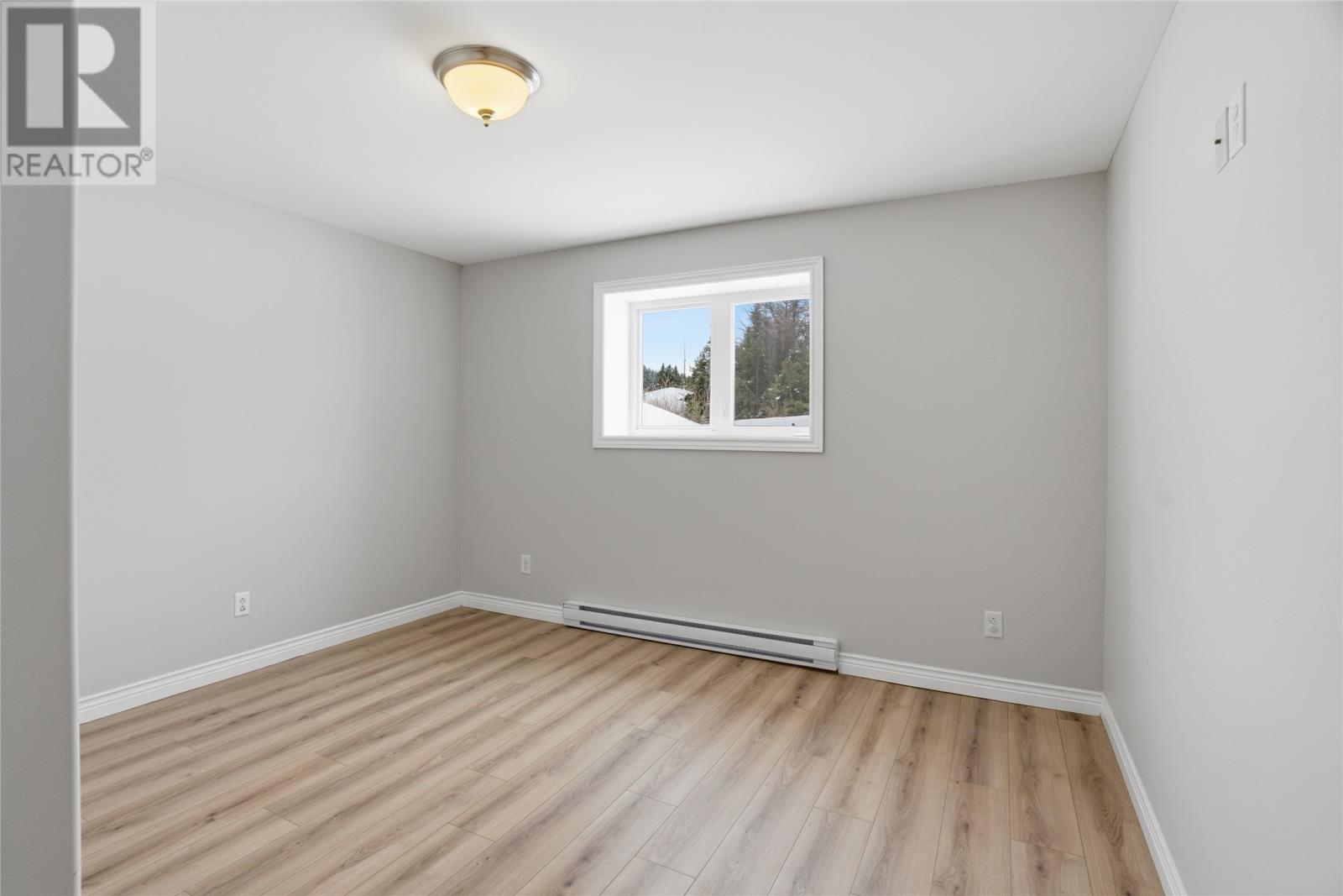 6 Tolt Road - 24