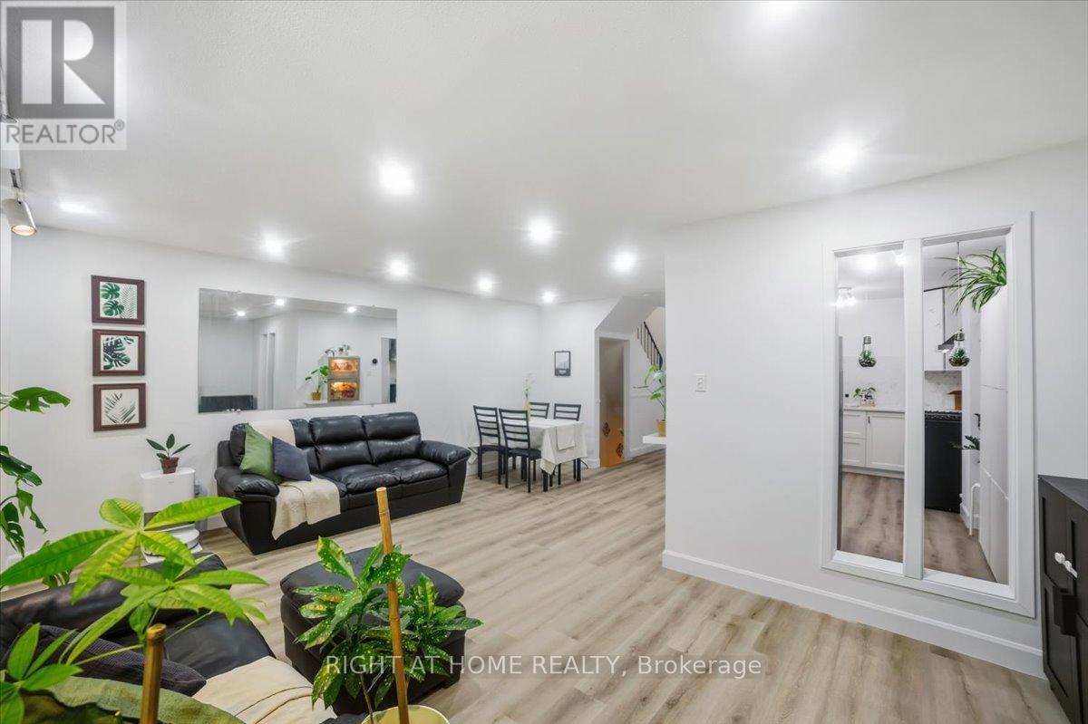 #38 2301 CAVENDISH DRIVE - 10