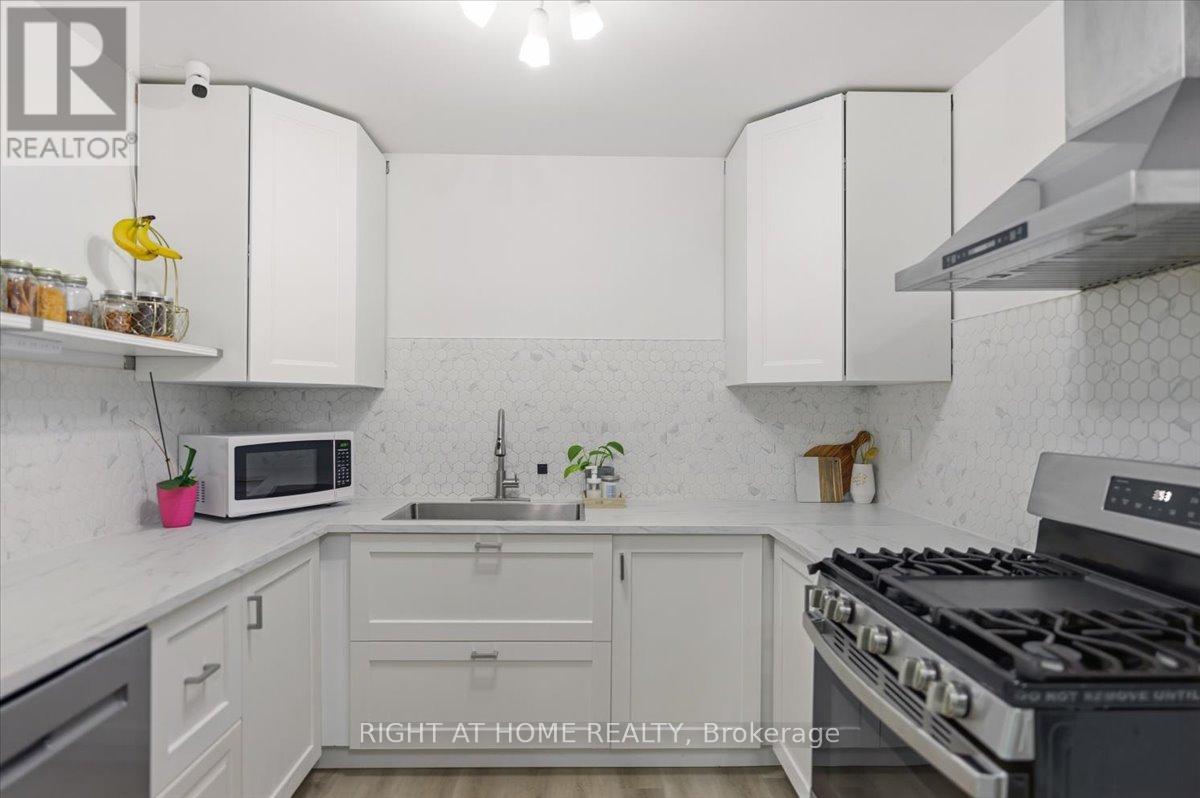 #38 2301 CAVENDISH DRIVE - 12