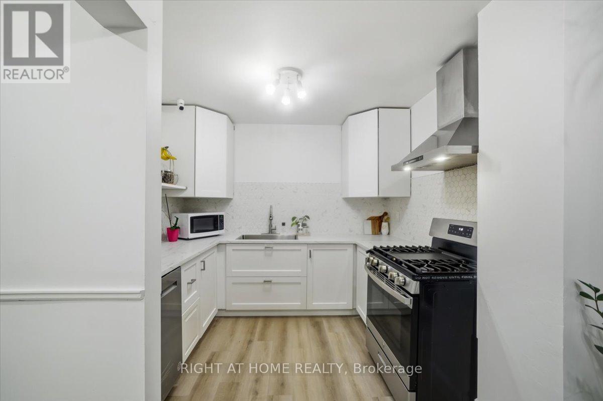 #38 2301 CAVENDISH DRIVE - 16