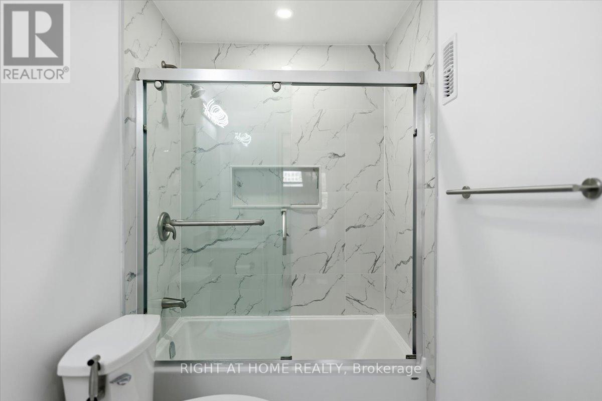 #38 2301 CAVENDISH DRIVE - 22