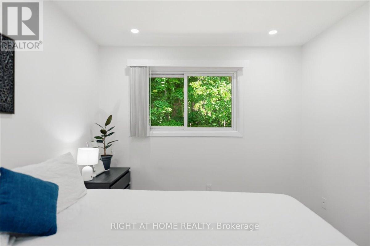 #38 2301 CAVENDISH DRIVE - 28