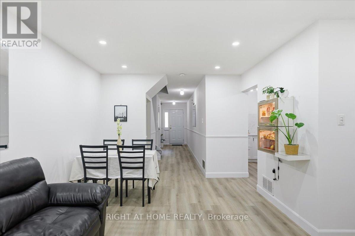 #38 2301 CAVENDISH DRIVE - 8