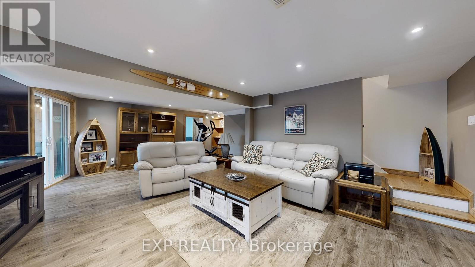 3413 FLAT RAPIDS LANE - 39