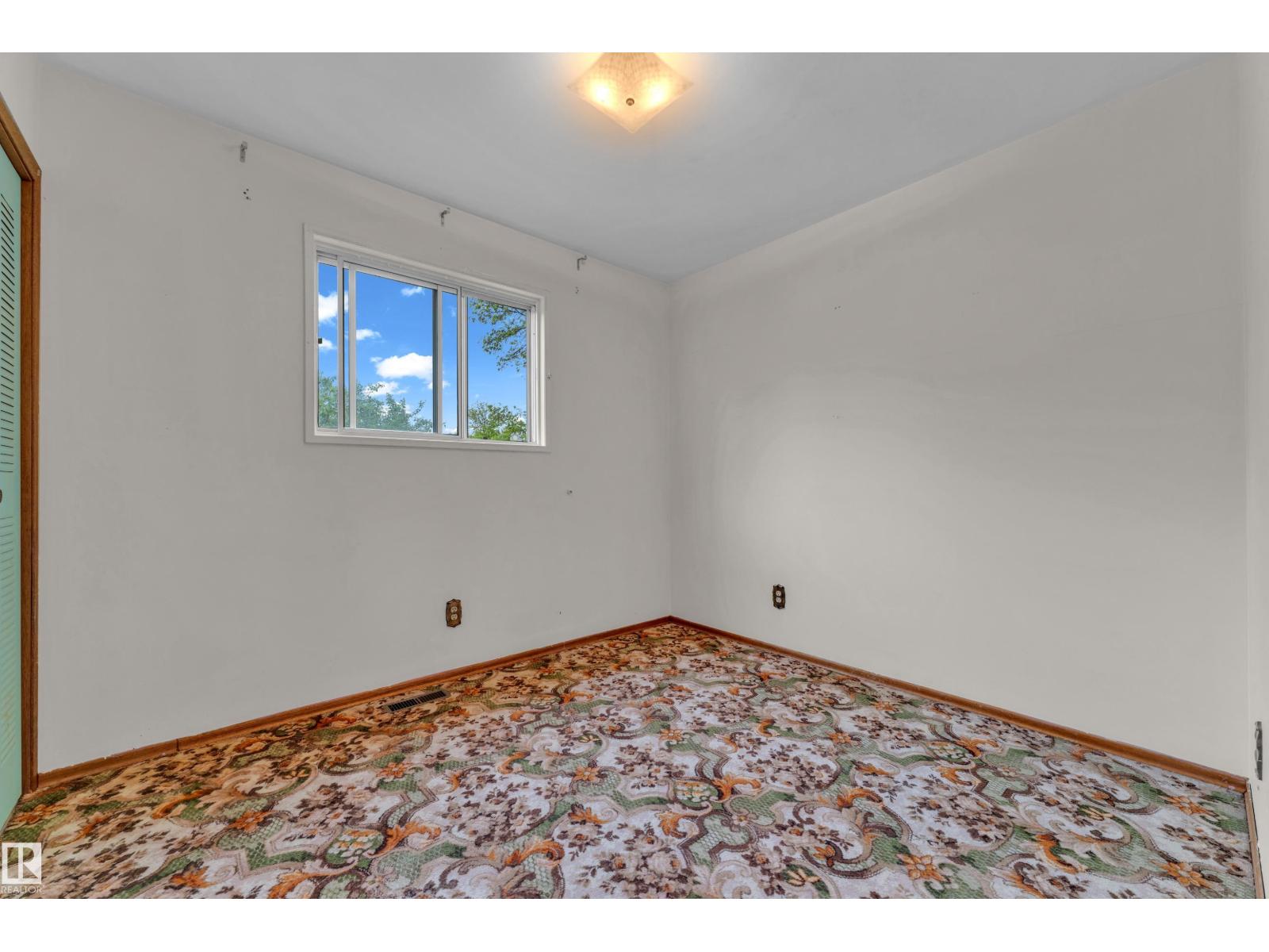 10819 54 AV NW — photo 20