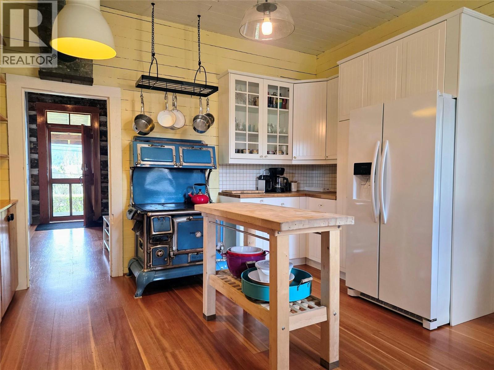 1654 Swansea Avenue - 21