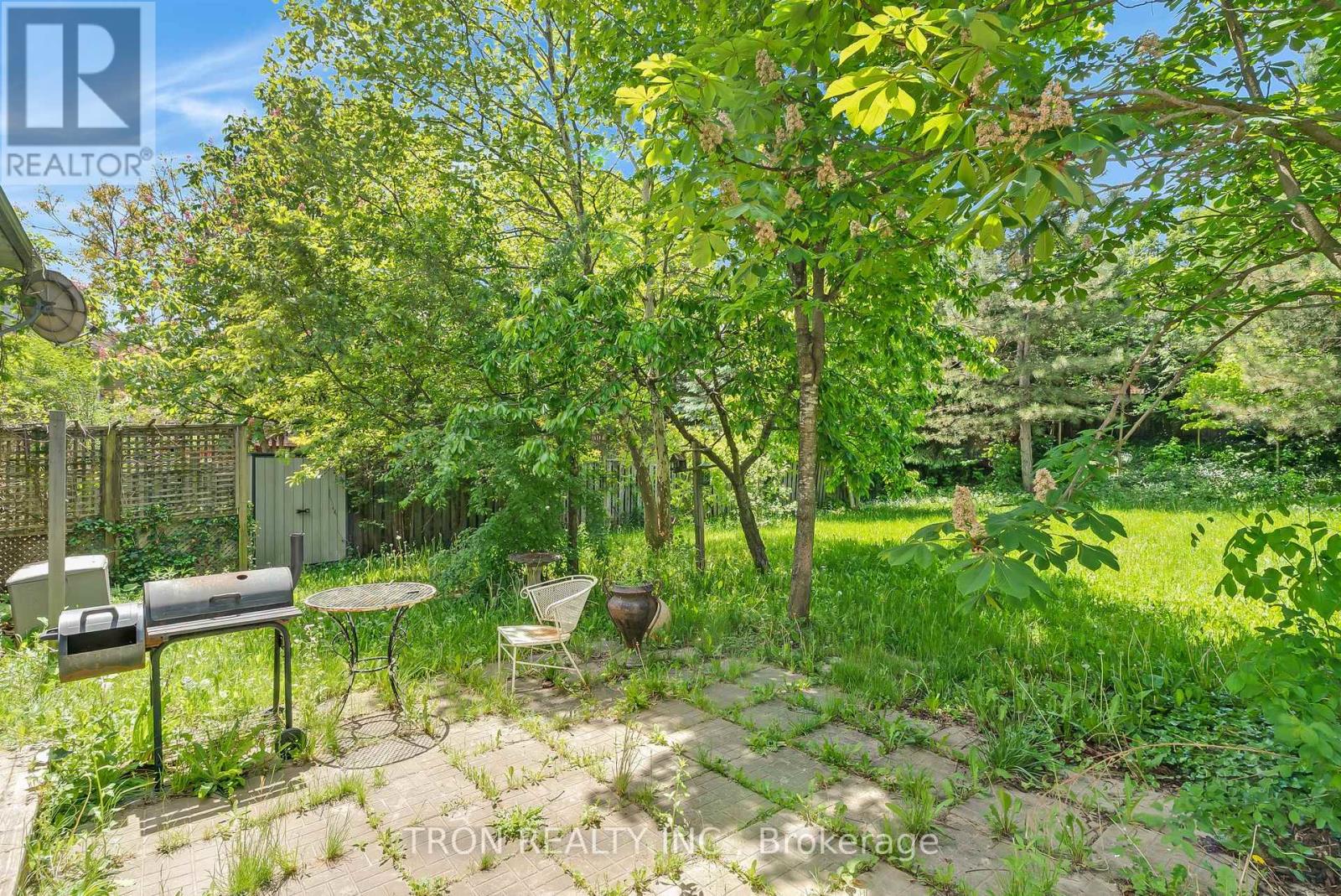 505 YORKSHIRE DRIVE - 39