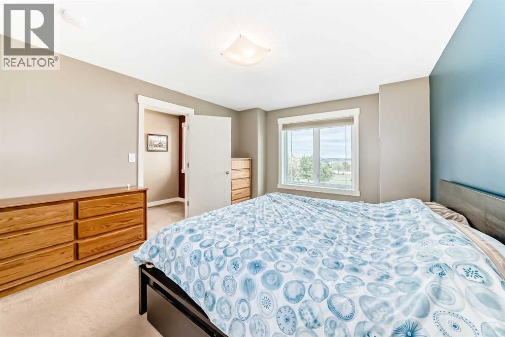 8 Eva Crescent — photo 20