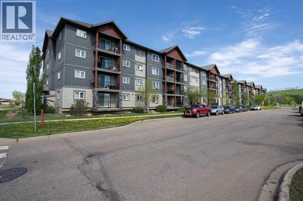 412, 115 Denholm Gate - photo 2