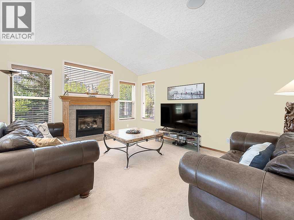 143 Cougarstone Square SW — photo 16