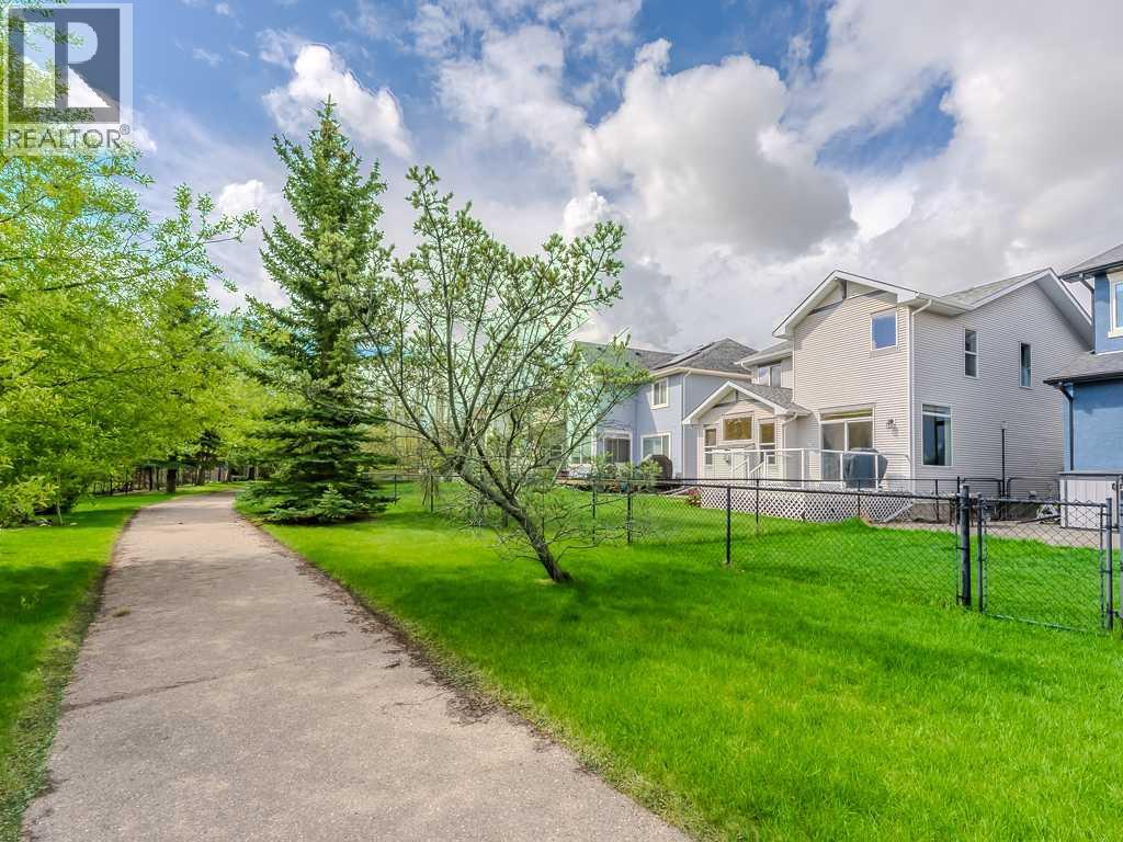 143 Cougarstone Square SW — photo 35