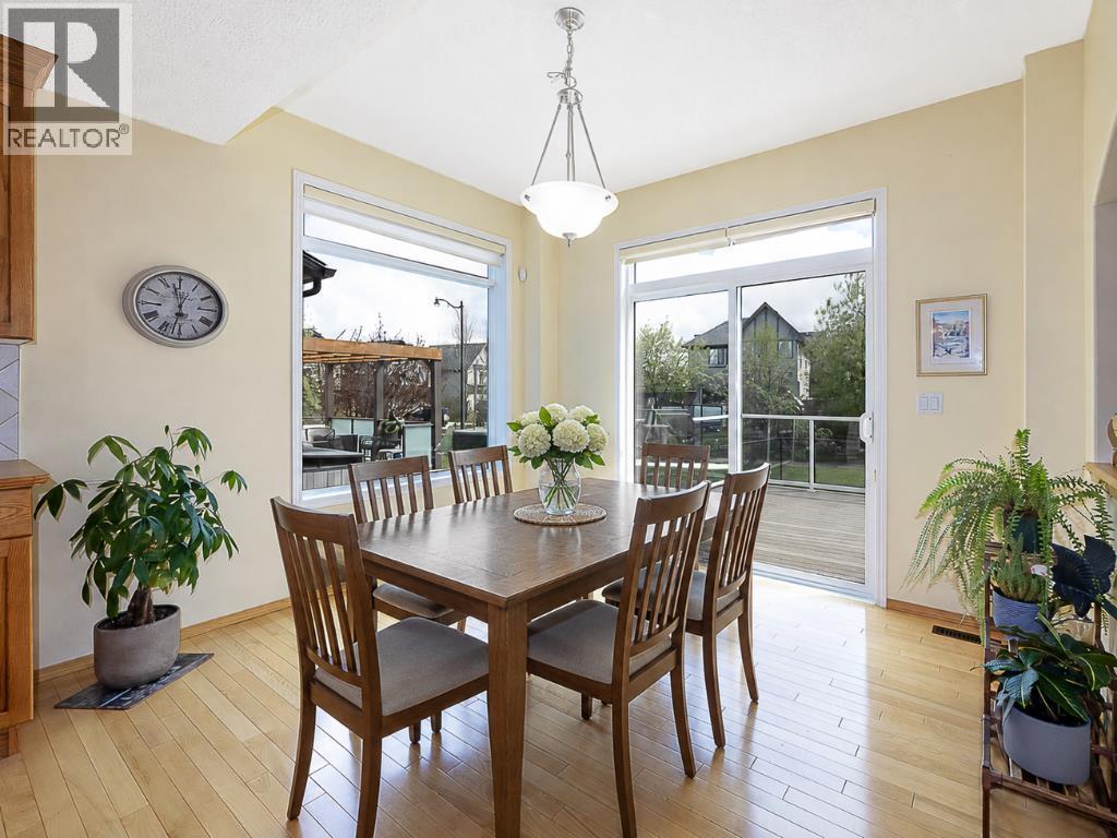 143 Cougarstone Square SW — photo 11