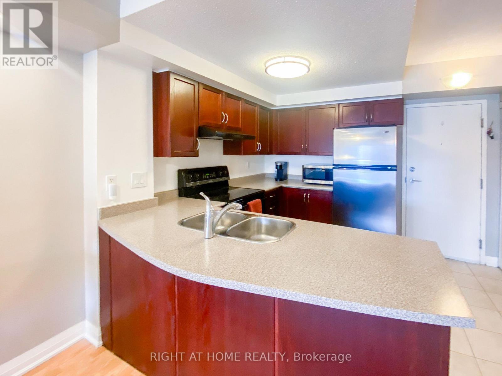 #404 35 HUNT AVENUE - 9