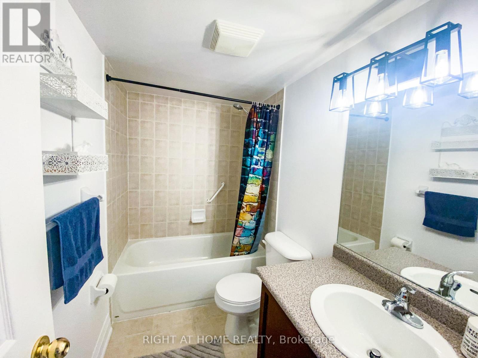 #404 35 HUNT AVENUE - 13