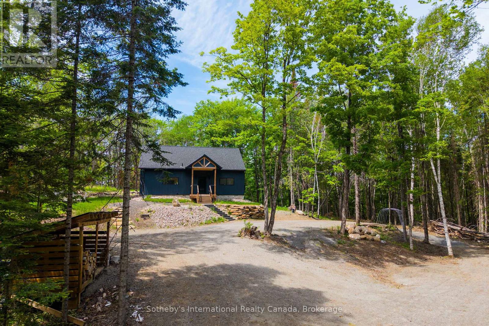 1315 NORTH DRIVE - Image 28