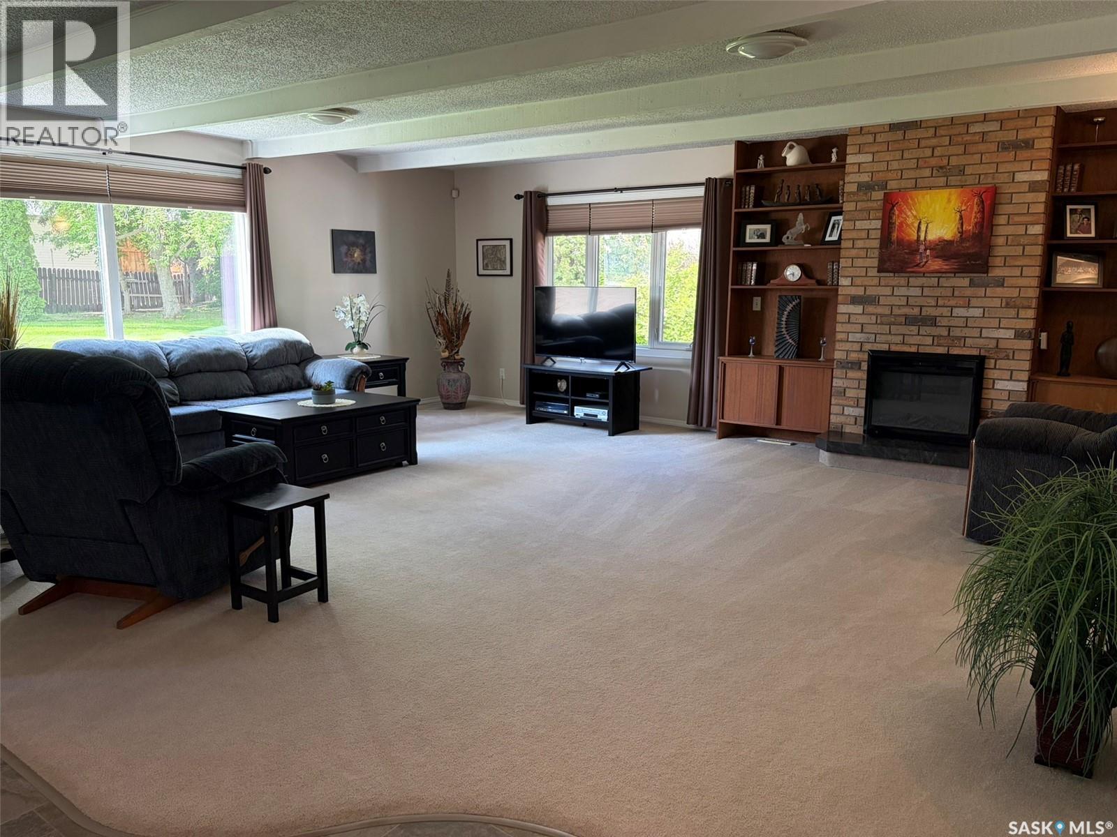 310 34th STREET W - 7