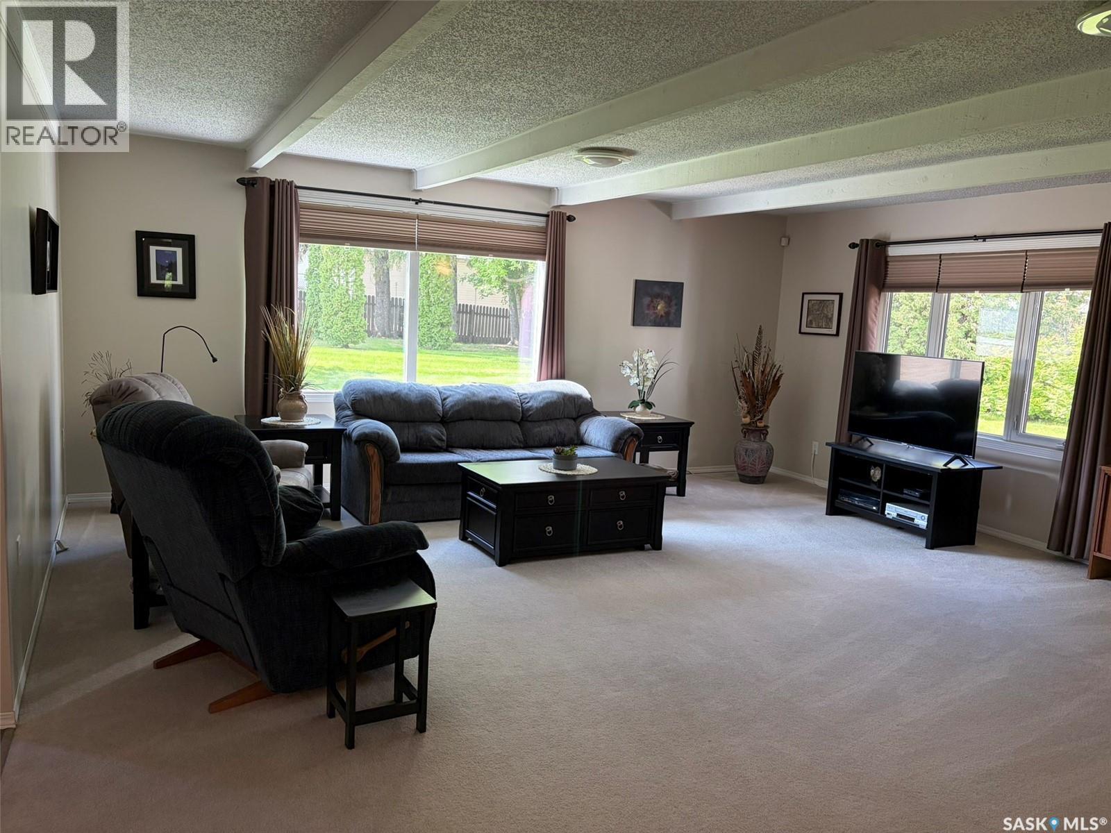 310 34th STREET W - 8