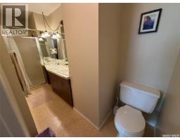 310 34th Street W, Prince Albert, SK S6V8B8 Photo 23