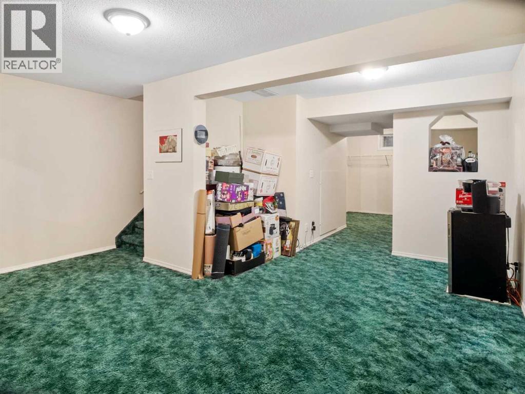 21 Dixon Crescent — photo 22