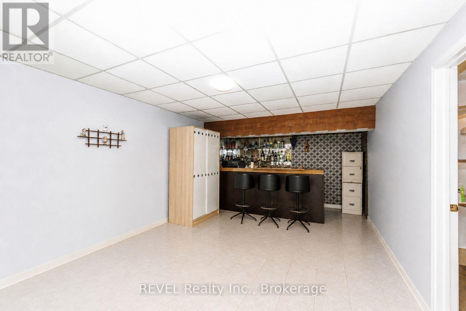 2795 SOLAR CRESCENT - 23
