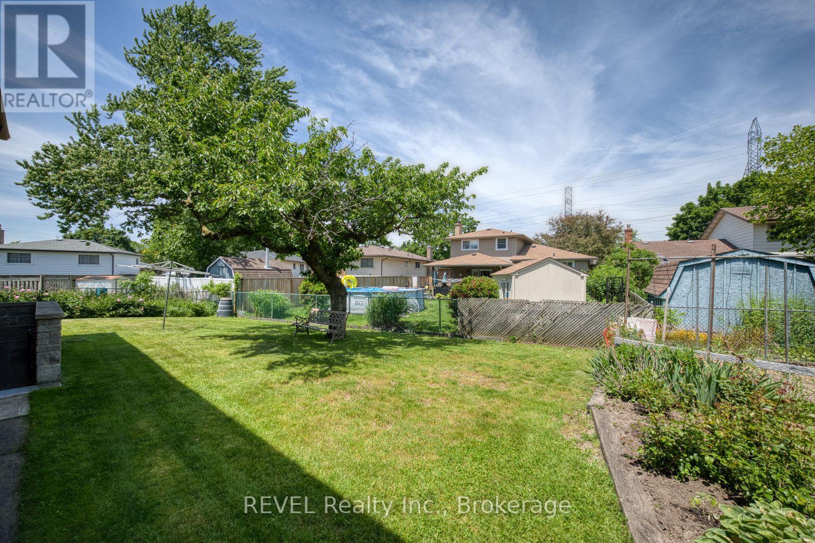 2795 SOLAR CRESCENT - 29