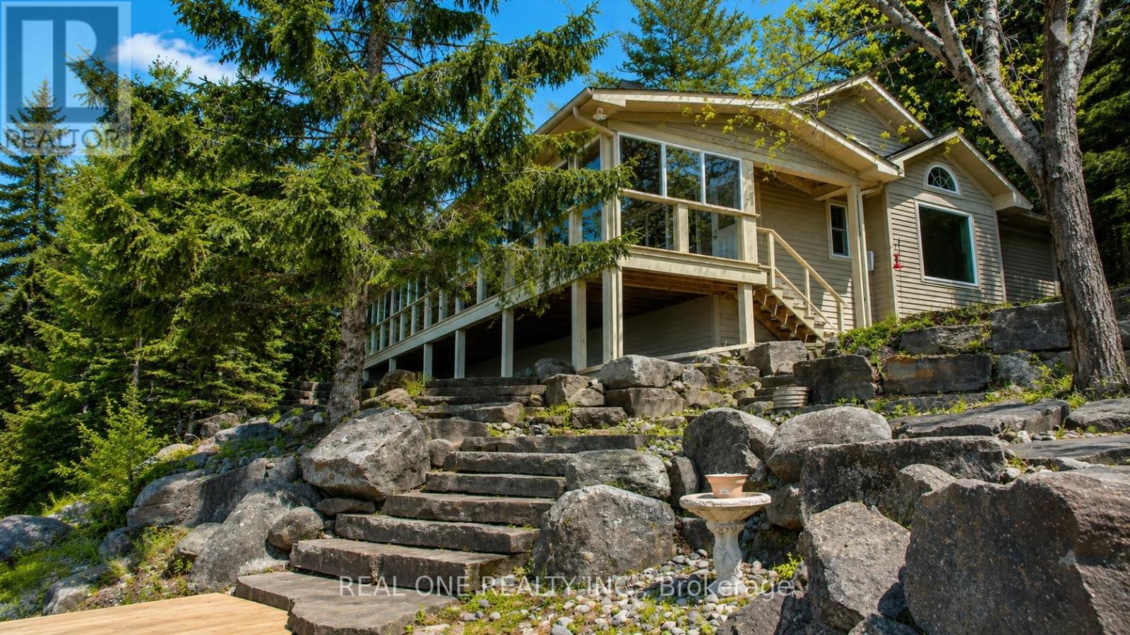 3013 MUSKOKA ROAD 117 - 3