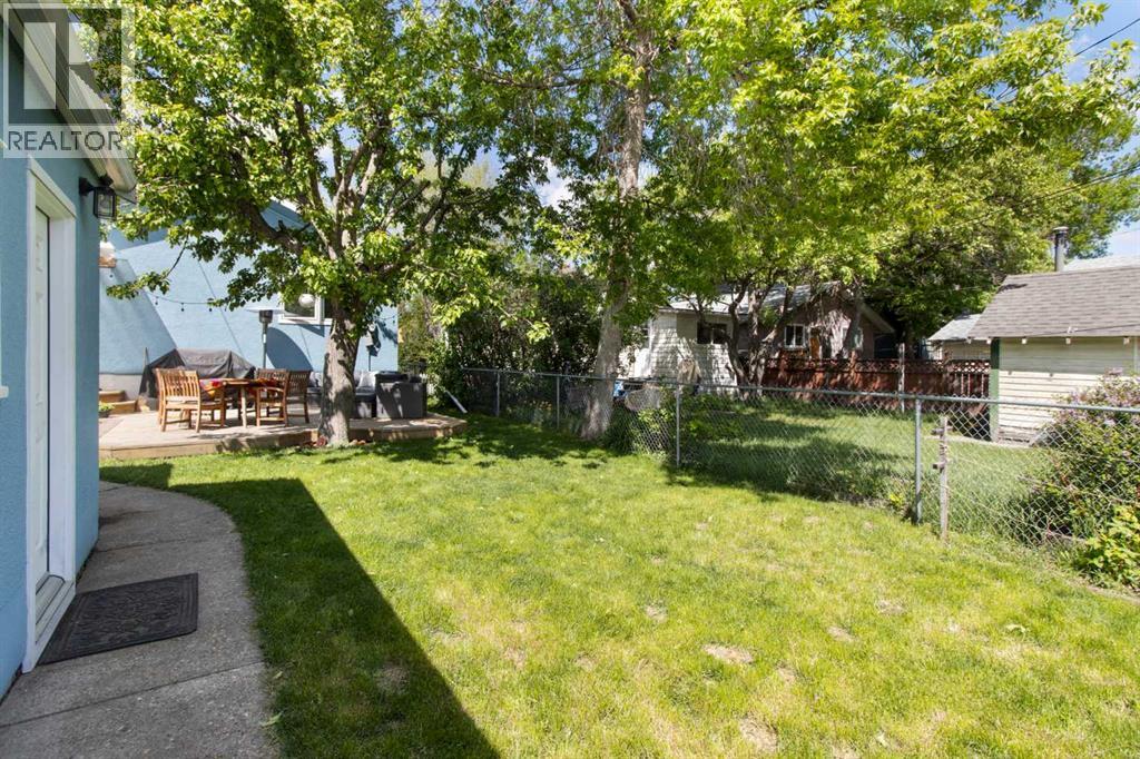 609 9 Avenue NE — photo 37