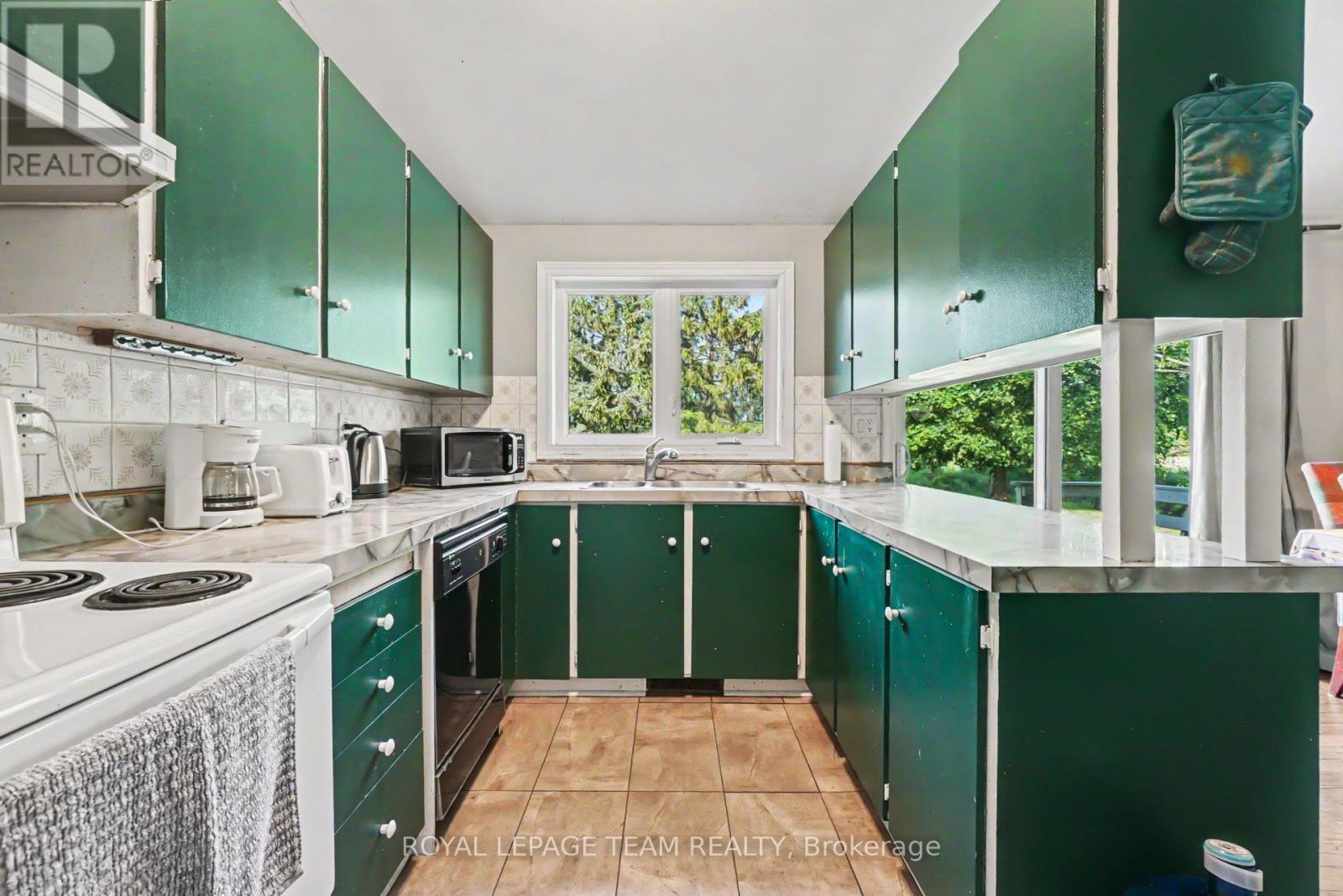 3 Bed, 2 Bath House for Rent in Ottawa – 5123 SPRATT ROAD, Ottawa – MLS# X13411566 - Image 13