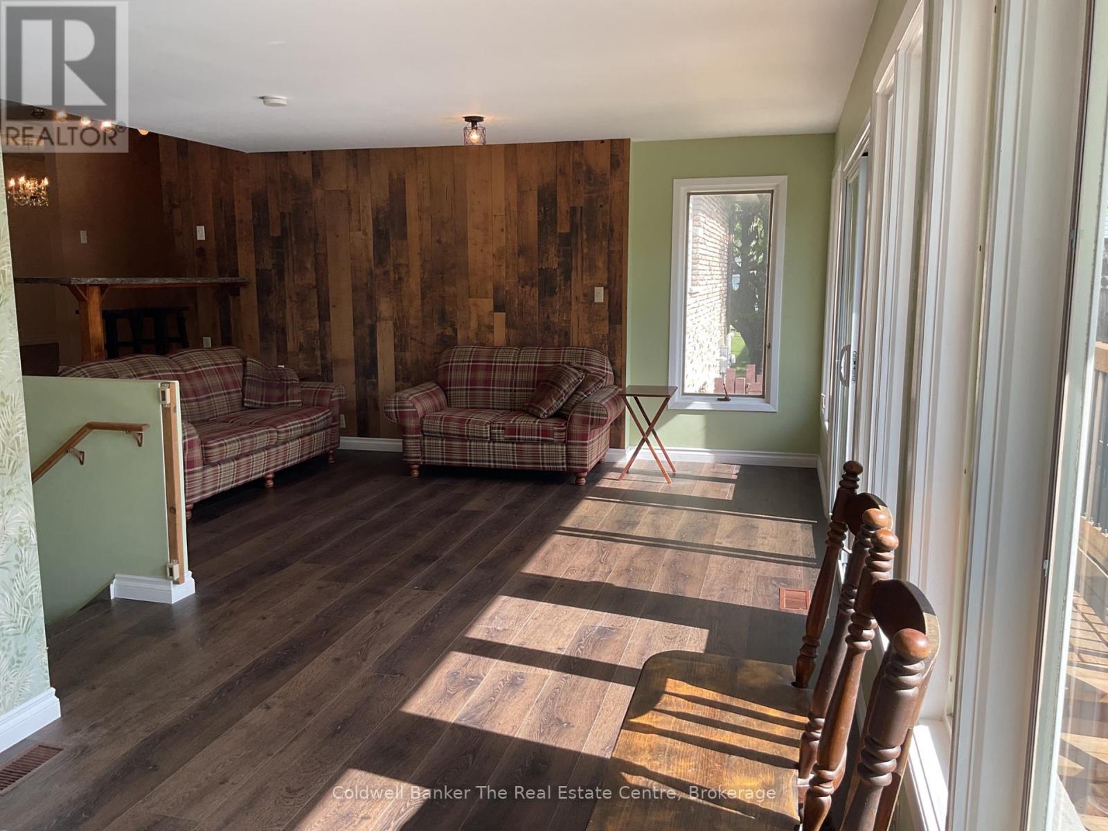 815 MUSKOKA ROAD N - 16