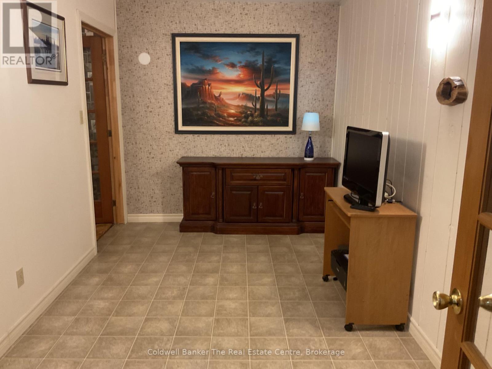815 MUSKOKA ROAD N - 33