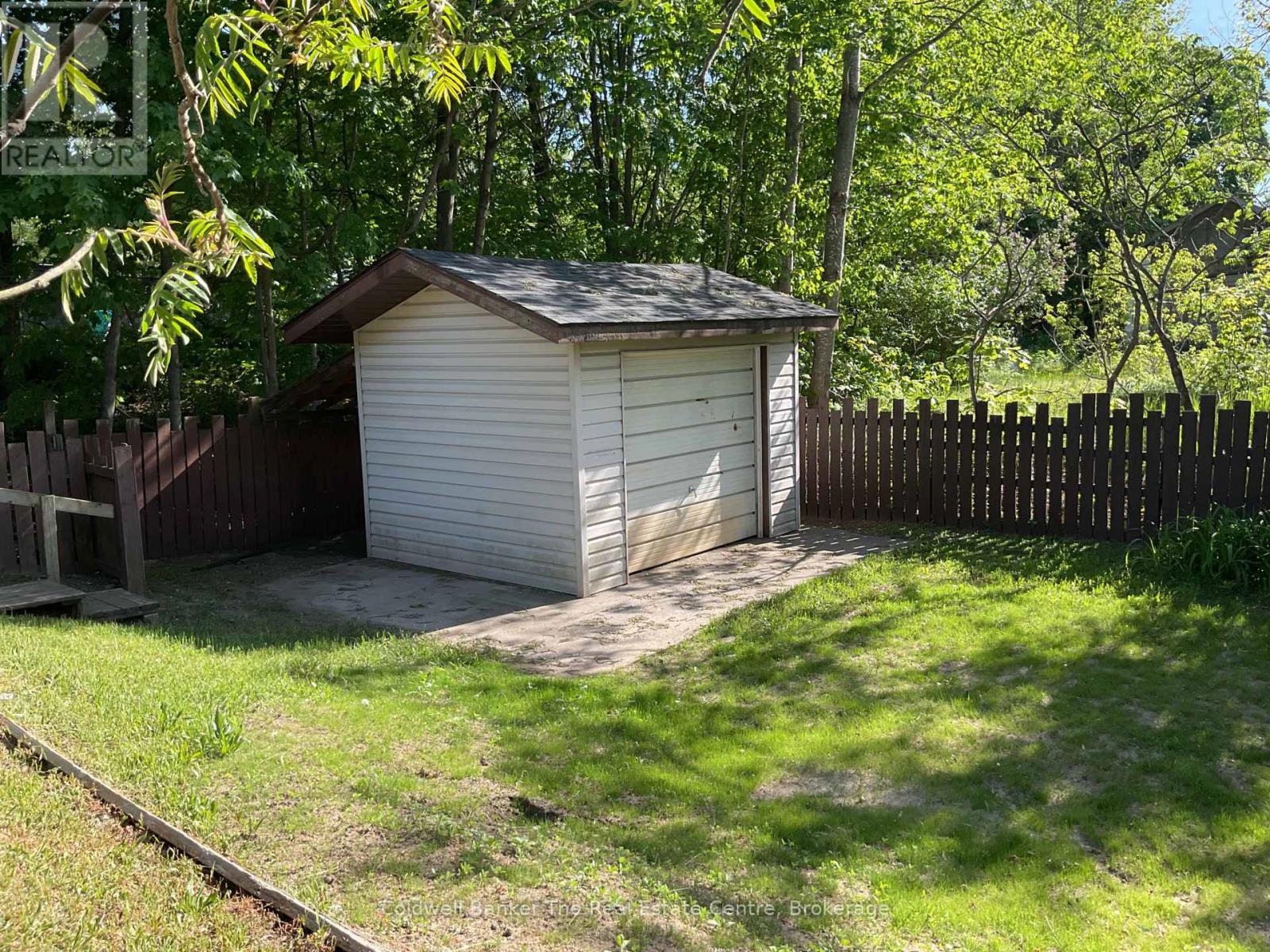 815 MUSKOKA ROAD N - 36