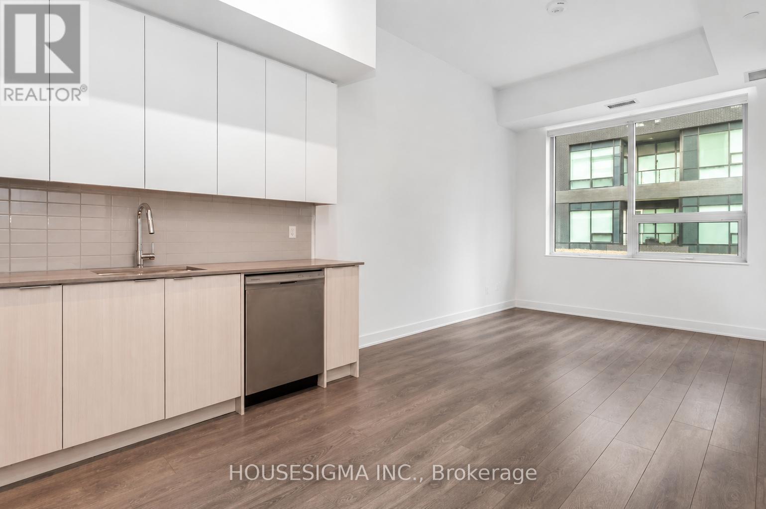 #349 2485 TAUNTON ROAD - 16