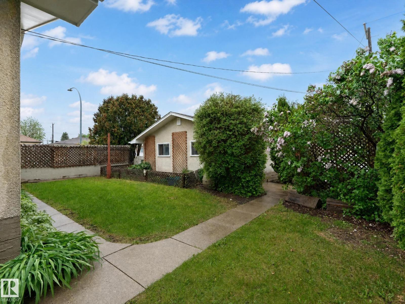 8603 73 ST NW — photo 26